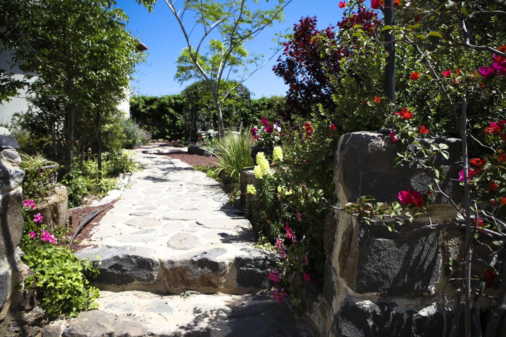 Villa Golan Qaşrīn Exterior foto